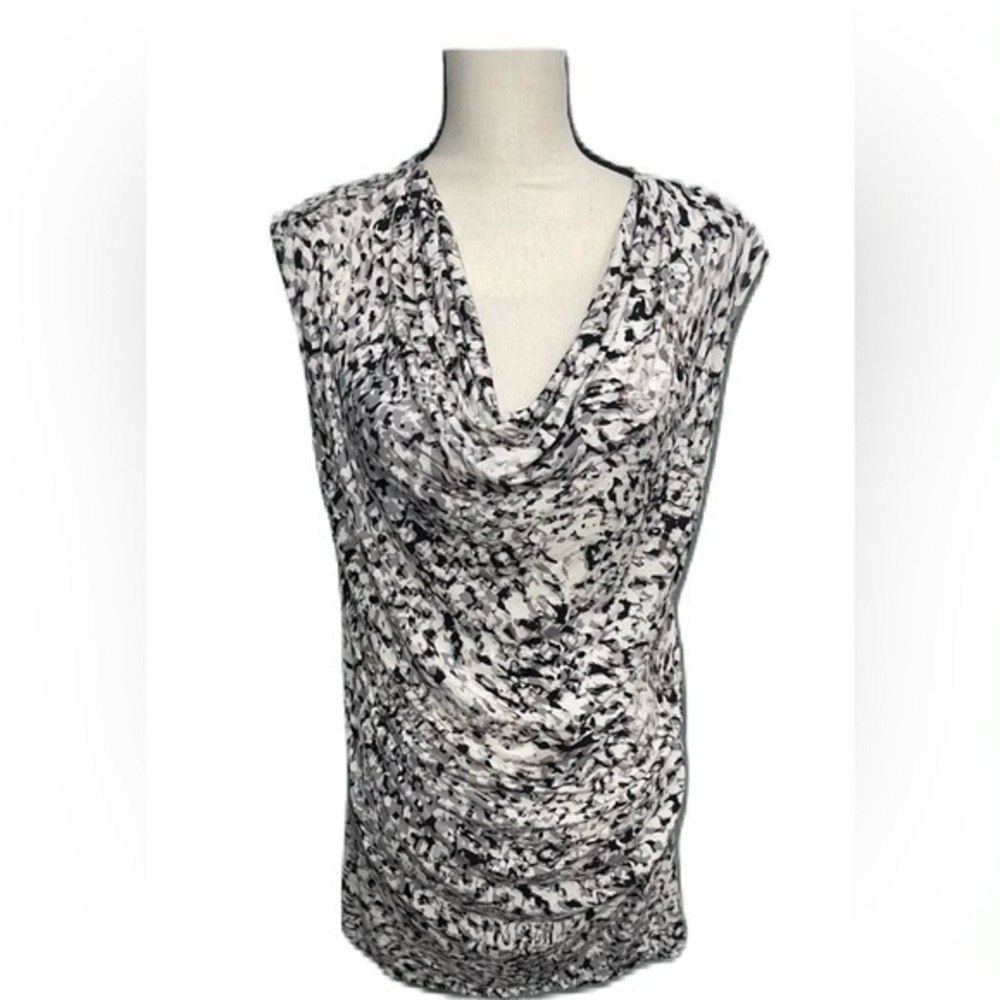 Cabi Lana Tunic Size Small Gray White
Print Drape Neck Top Sleeveless Ruched
